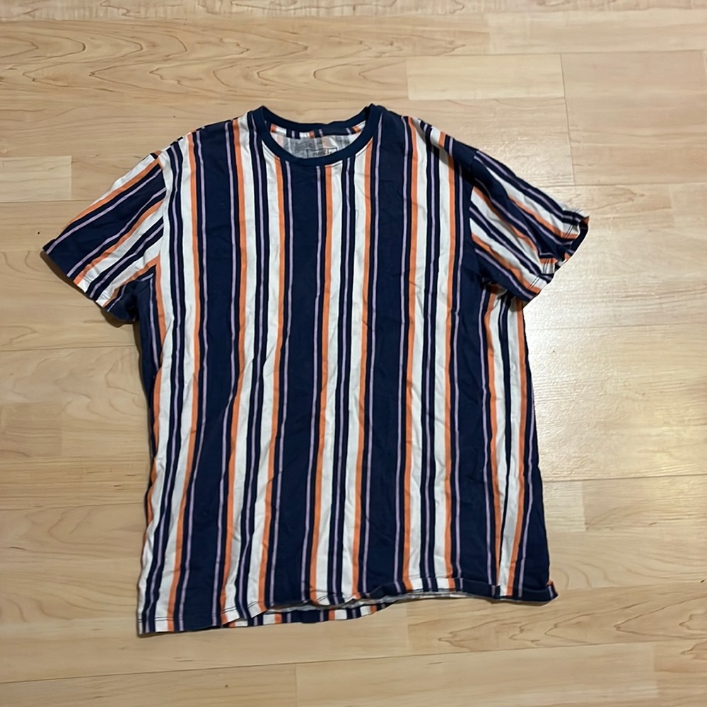 Rue 21 t shirt